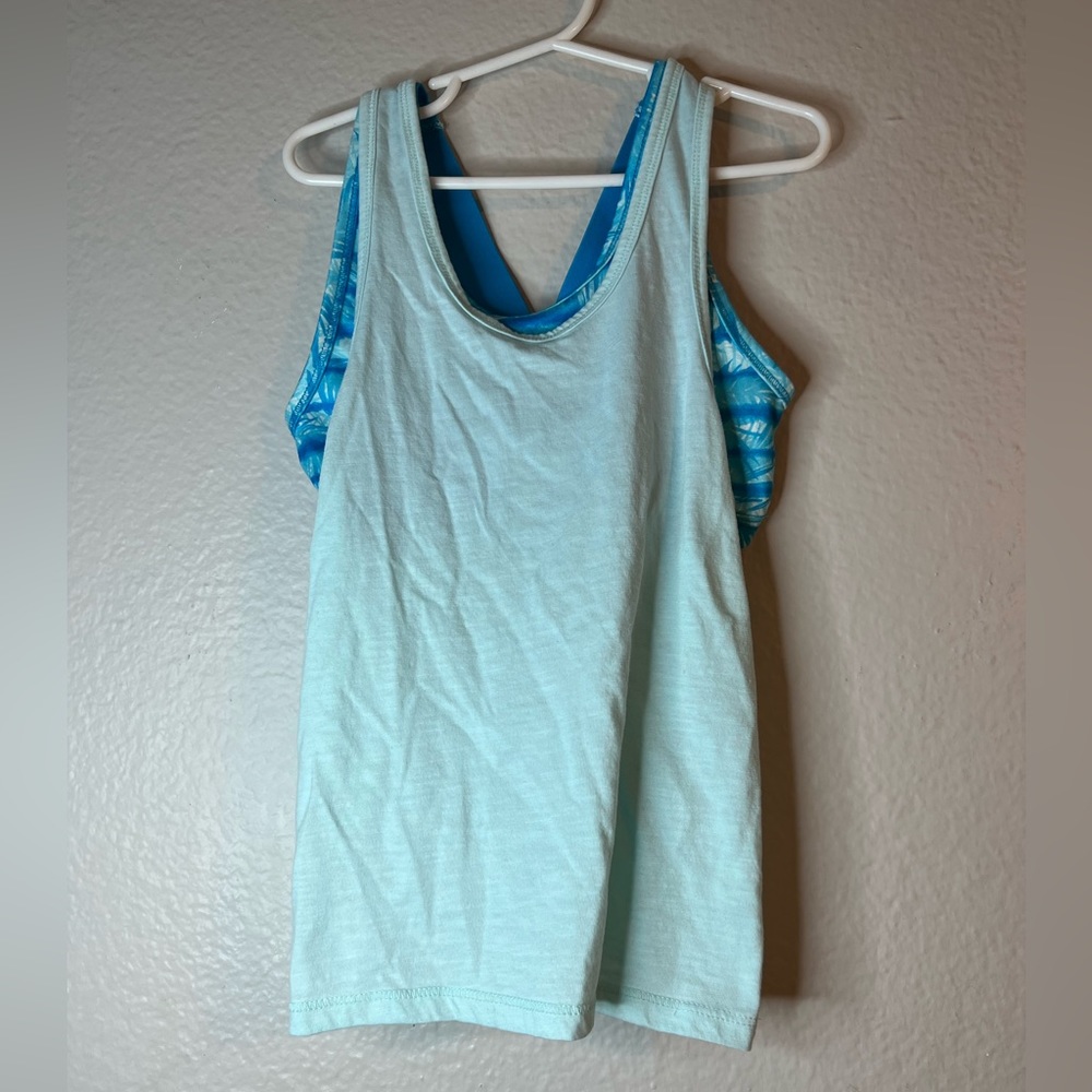 Athletic Works Girl’s Blue sports bra tank M (7-8)